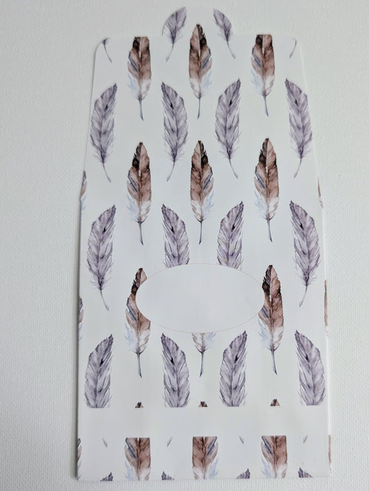 Pouchelopes Feathers