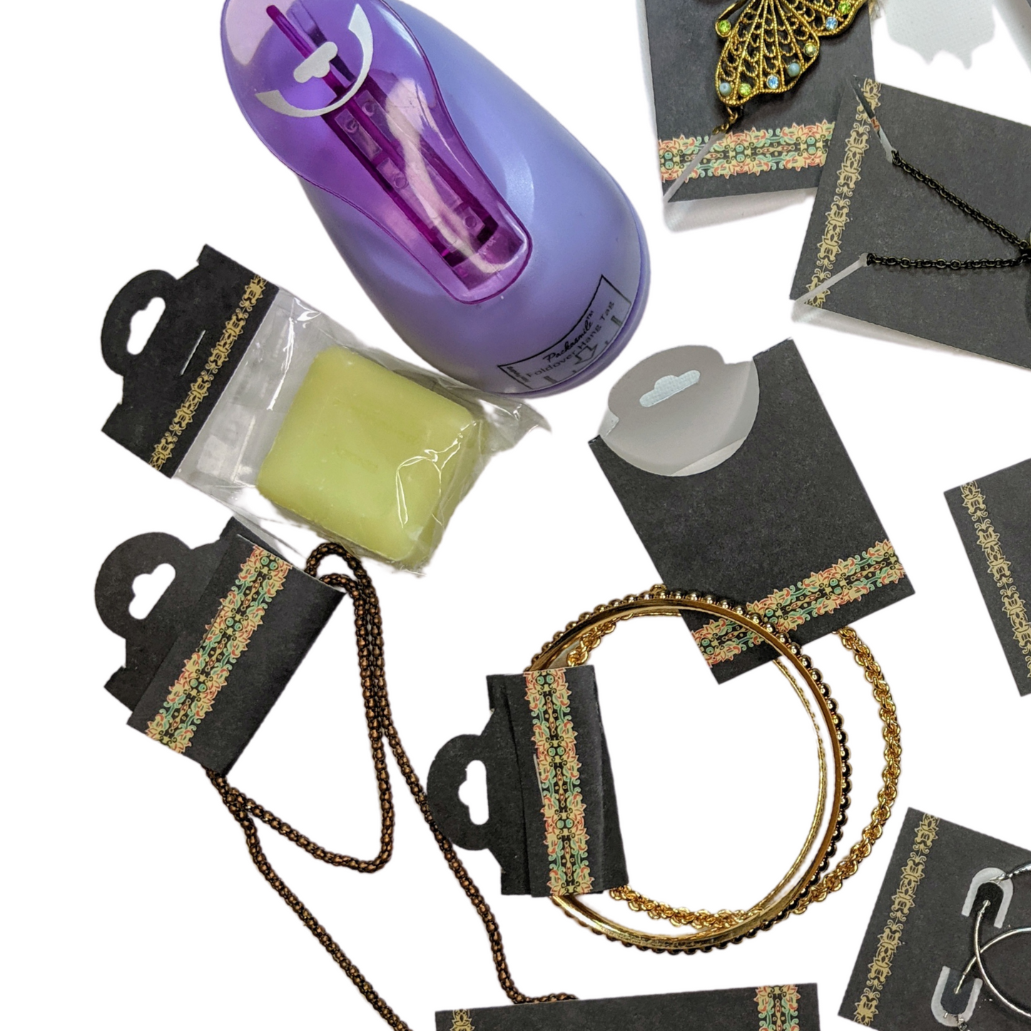 Foldover Hang Tag/Display Punch